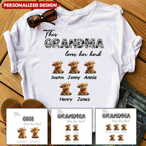 This Grandma Loves Her Herd - Personalized Highland Cow Family T-Shirt