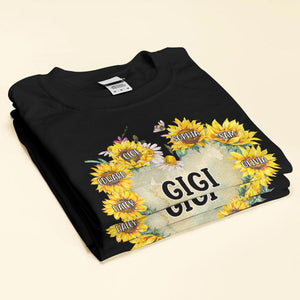 Personalized Grandma Hearts Sunflower T-Shirt with Custom Kid names T-shirt Perfect Gift Present for Grandmas Moms Aunties